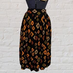 VINTAGE Black Orange Brown Tribal Print Pattern Cotton Blend Elastic Waist Skirt